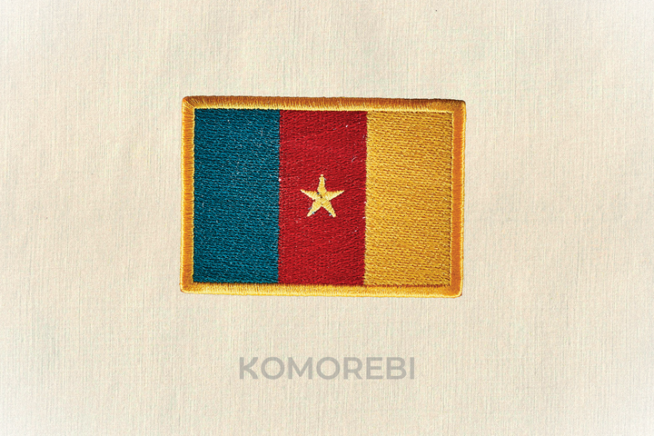 Cameroun - Drapeau Brodé