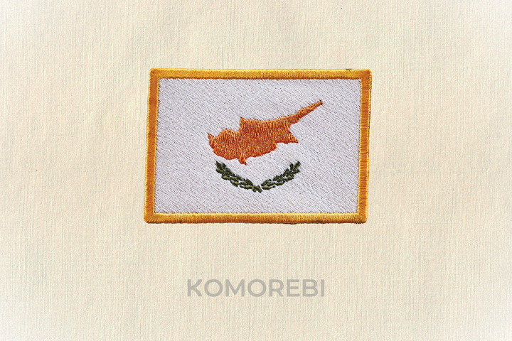 Chypre - Drapeau Brodé