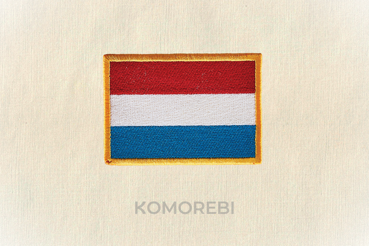 Luxembourg - Drapeau Brodé